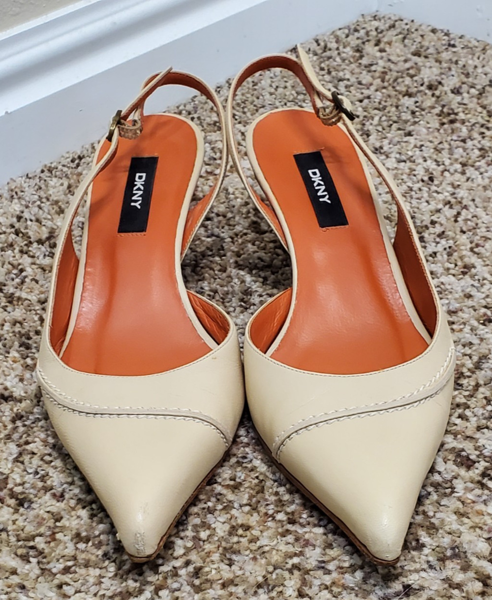 DKNY Slingback Heels Womens 6B Ivory Leather Pointed Toe Kitten Heel Italy